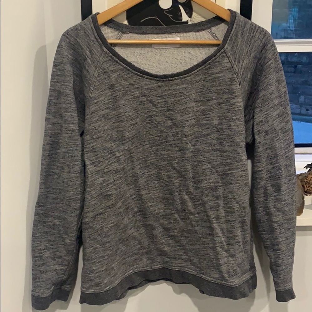 Cozy Basic Everlane Sweatshirt